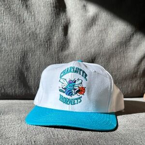 Charlotte Hornets Snapback Hat - Retro Vintage Style - White and Blue